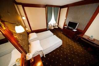 Отель Hotel Select Яссы Двухместный номер с 2 отдельными кроватями-2