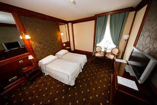 Отель Hotel Select Яссы Двухместный номер с 2 отдельными кроватями-3